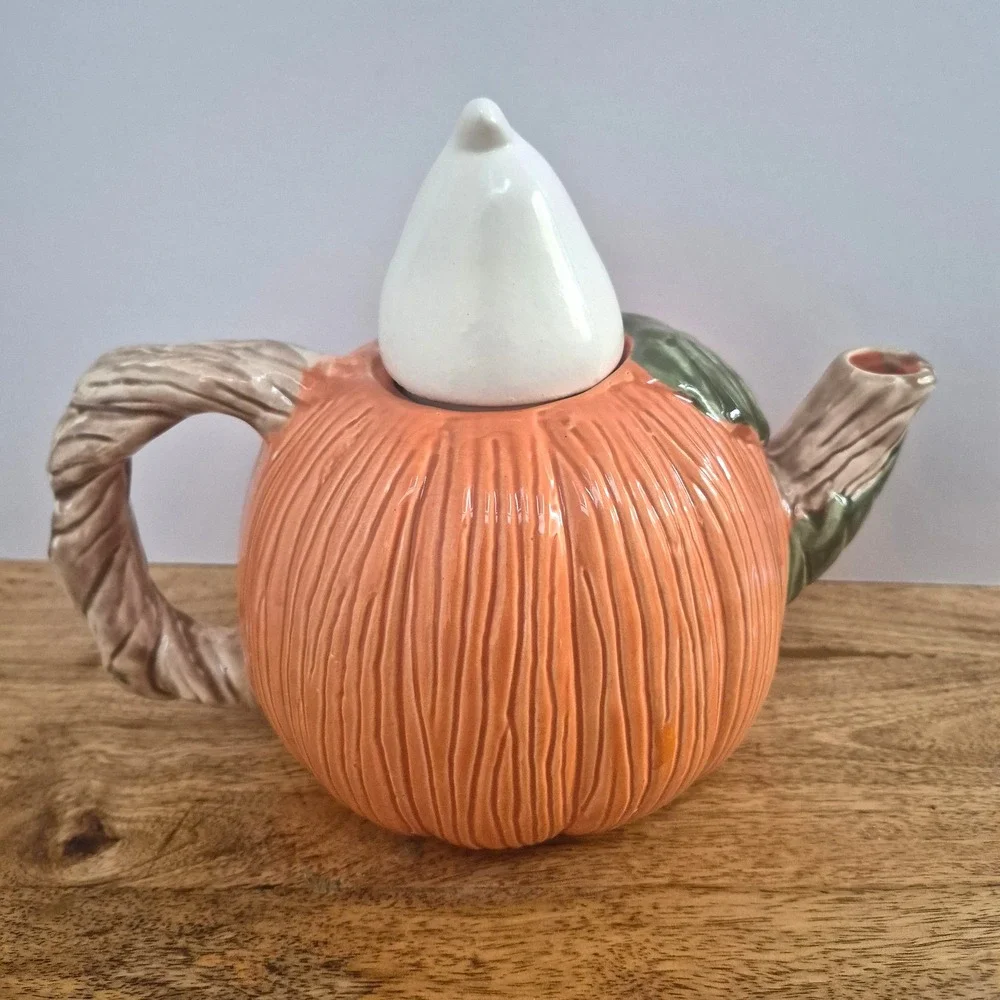 Pumpkin Teapot Jack o Lantern Ghost Face Lid Halloween